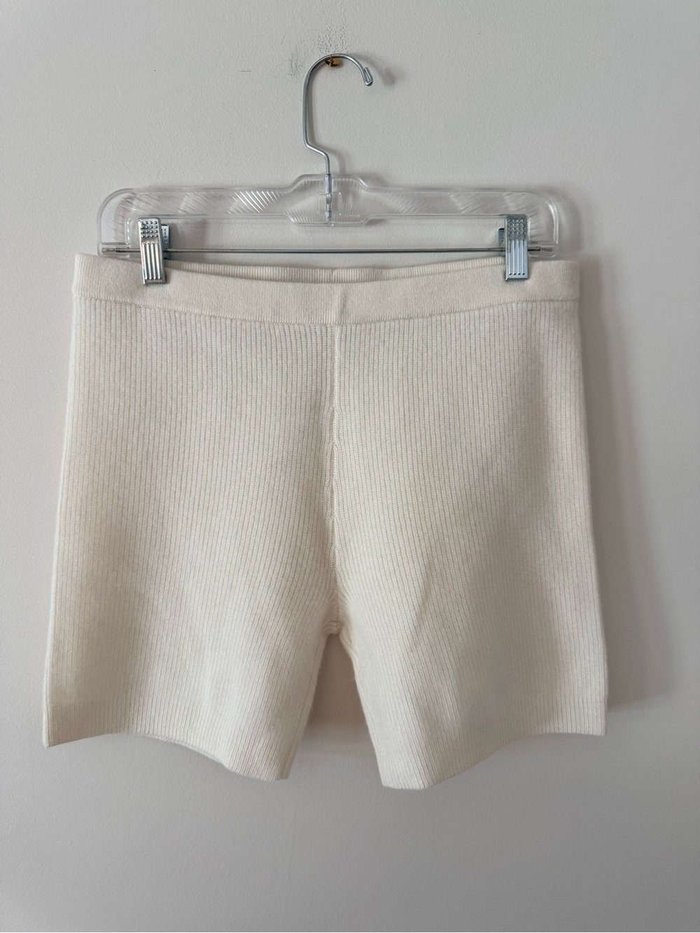 FEELE Cream Ribbed 100% Wool Knit Shorts Size Large